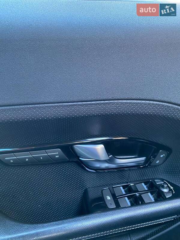 Позашляховик / Кросовер Land Rover Range Rover Evoque 2014 в Львові