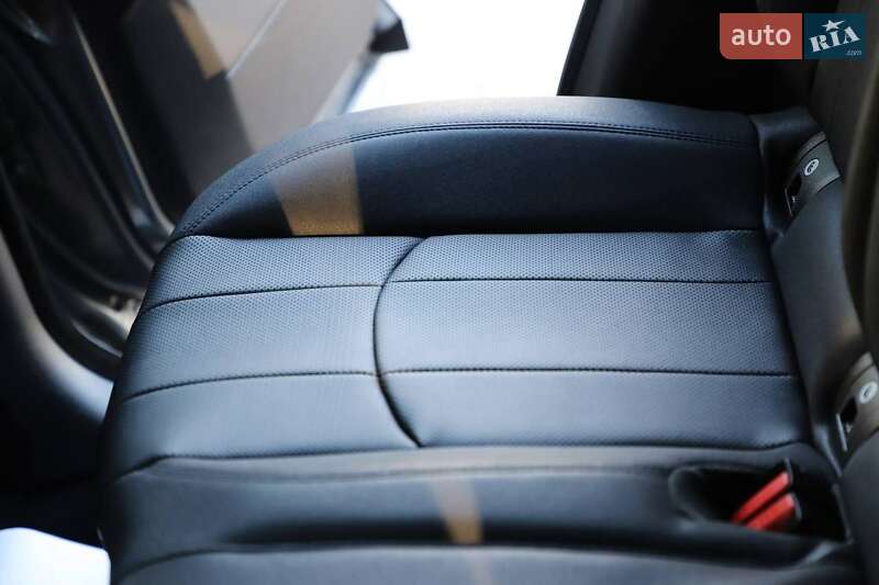 Позашляховик / Кросовер Land Rover Range Rover Evoque 2018 в Кам'янському