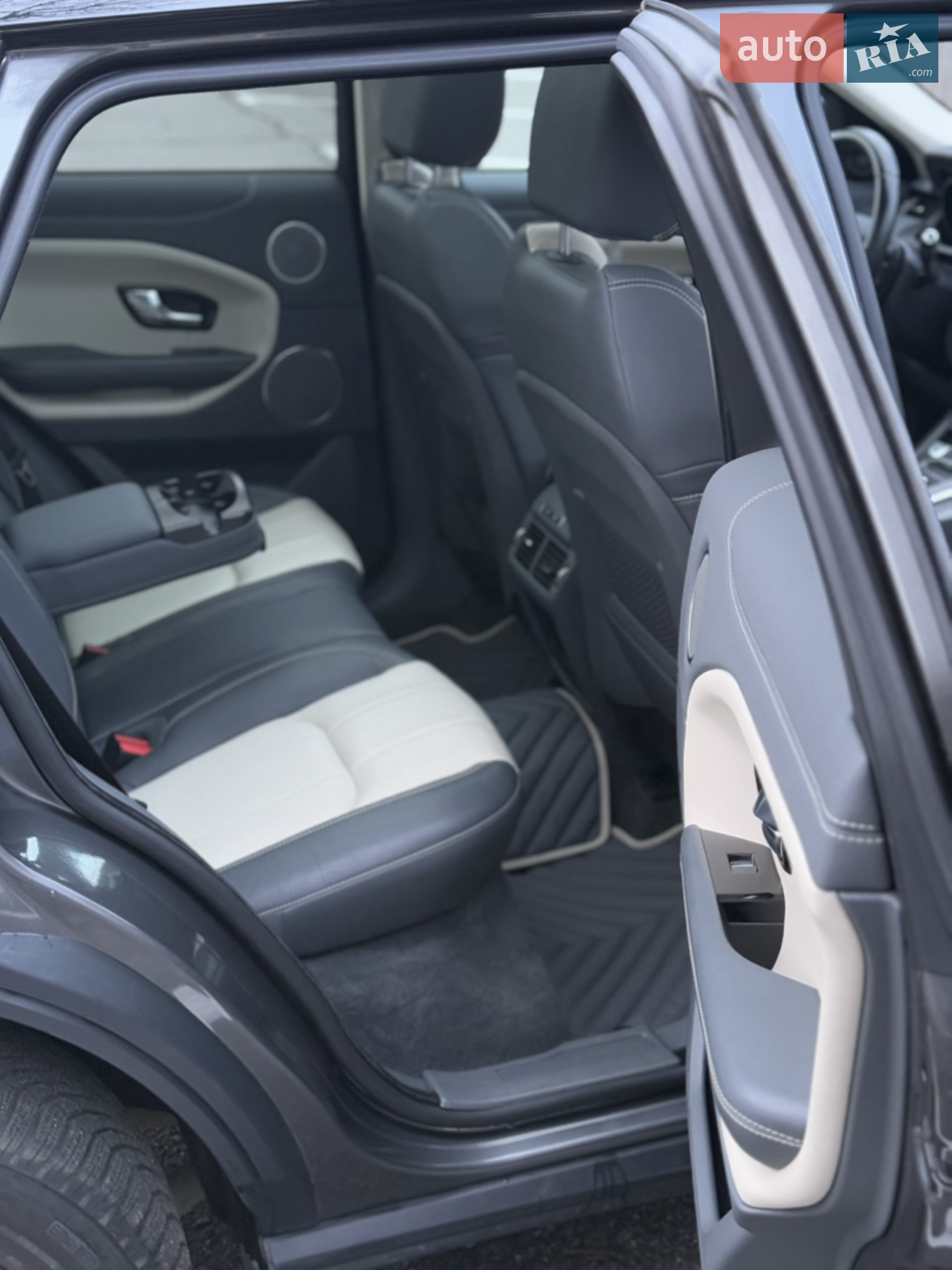 2018 Land Rover Range Rover Evoque - мініатюра 18
