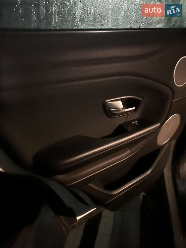 Позашляховик / Кросовер Land Rover Range Rover Evoque 2017 в Тячеві