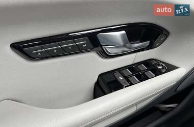 Позашляховик / Кросовер Land Rover Range Rover Evoque 2017 в 
