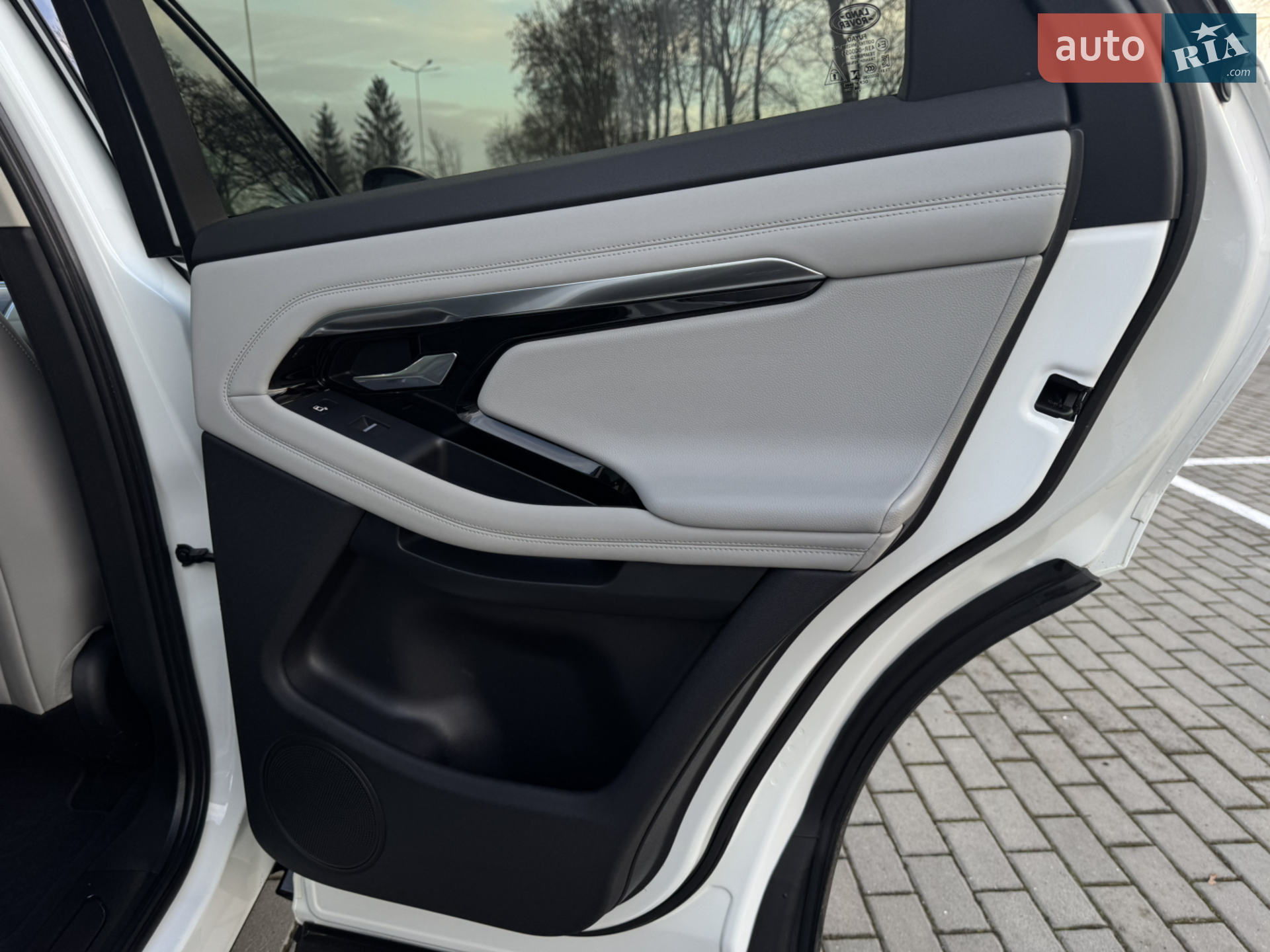 2019 Land Rover Range Rover Evoque - мініатюра 38