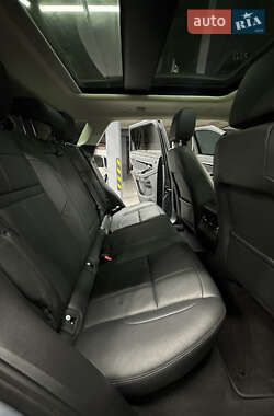 Позашляховик / Кросовер Land Rover Range Rover Evoque 2022 в 