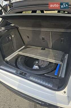 Внедорожник / Кроссовер Land Rover Range Rover Evoque 2014 в 