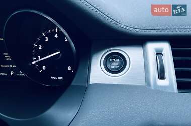 Позашляховик / Кросовер Land Rover Range Rover Evoque 2017 в 