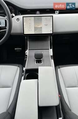 Позашляховик / Кросовер Land Rover Range Rover Evoque 2024 в 