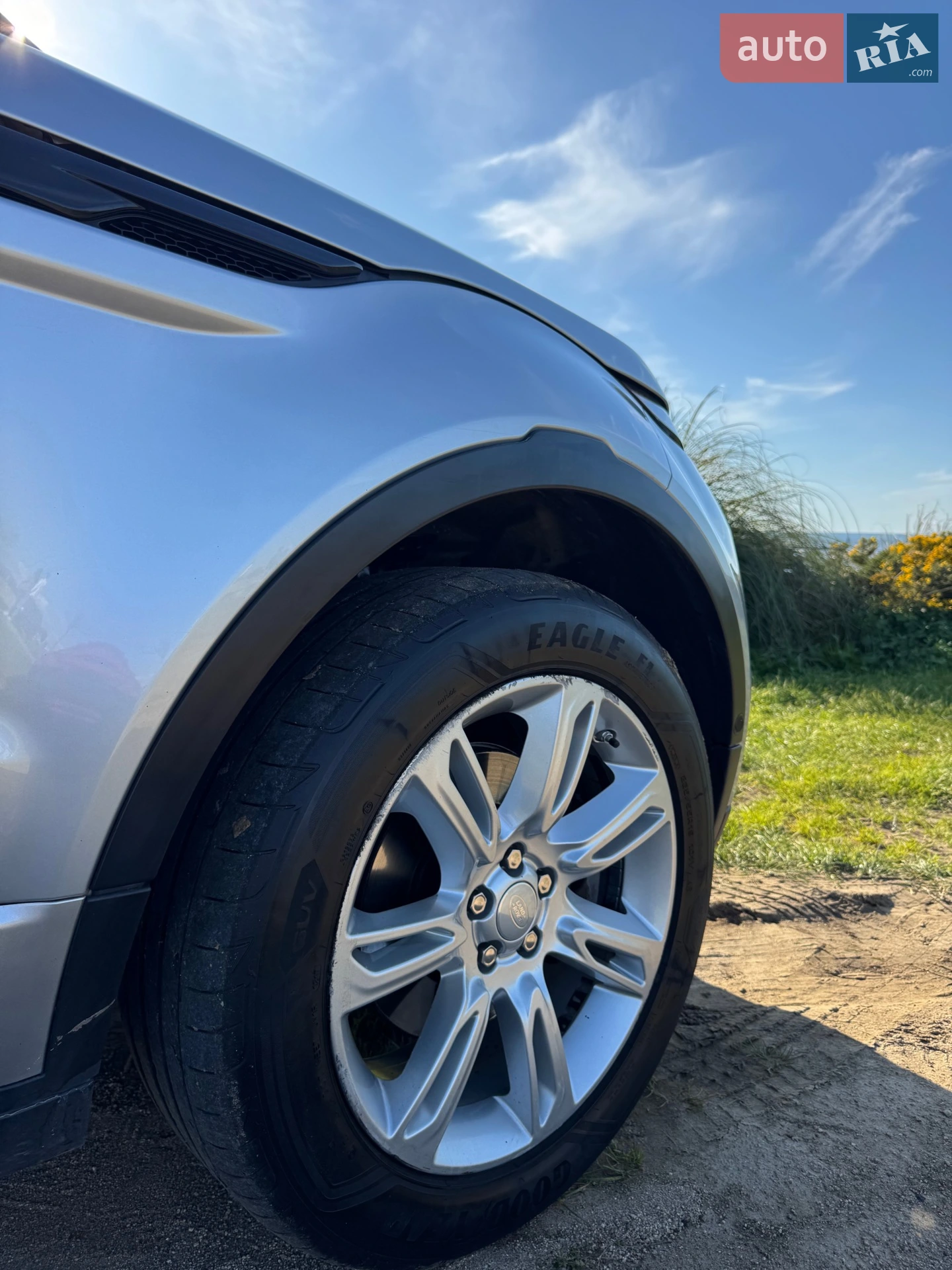 2015 Land Rover Range Rover Evoque - мініатюра 29