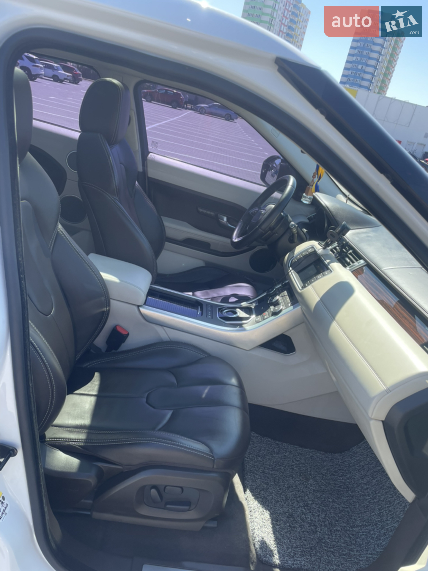 2014 Land Rover Range Rover Evoque - мініатюра 29