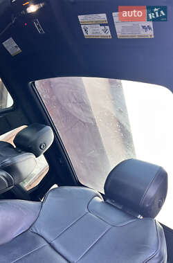 Внедорожник / Кроссовер Land Rover Range Rover Evoque 2019 в 