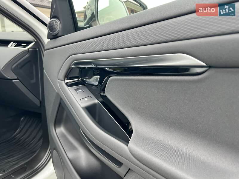 Позашляховик / Кросовер Land Rover Range Rover Evoque 2020 в Рівному
