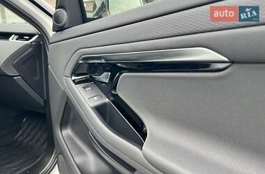 Позашляховик / Кросовер Land Rover Range Rover Evoque 2020 в 