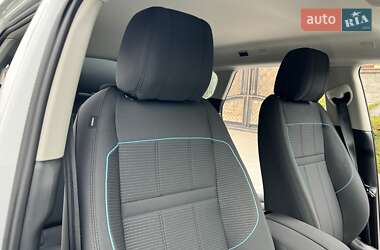 Позашляховик / Кросовер Land Rover Range Rover Evoque 2020 в 