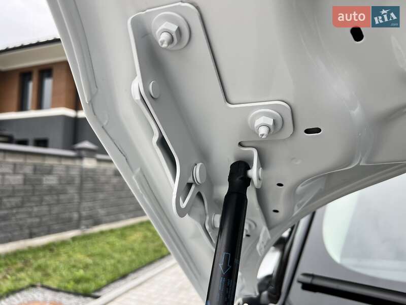 Позашляховик / Кросовер Land Rover Range Rover Evoque 2020 в Рівному