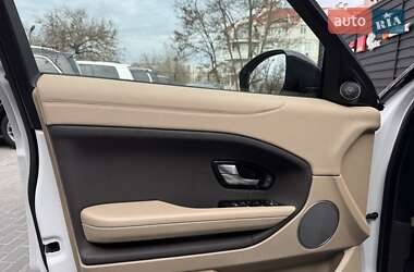 Внедорожник / Кроссовер Land Rover Range Rover Evoque 2016 в 