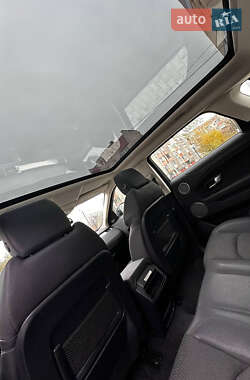 Внедорожник / Кроссовер Land Rover Range Rover Evoque 2015 в 