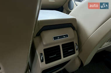 Внедорожник / Кроссовер Land Rover Range Rover Evoque 2015 в 