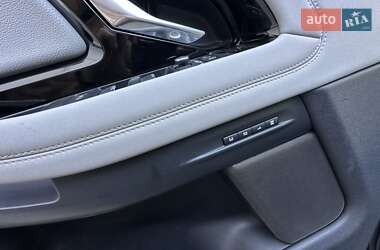 Позашляховик / Кросовер Land Rover Range Rover Evoque 2019 в 