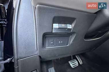 Позашляховик / Кросовер Land Rover Range Rover Evoque 2019 в 