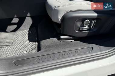 Внедорожник / Кроссовер Land Rover Range Rover Evoque 2021 в 