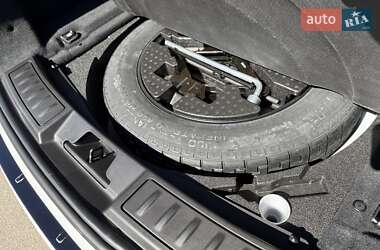 Внедорожник / Кроссовер Land Rover Range Rover Evoque 2021 в 