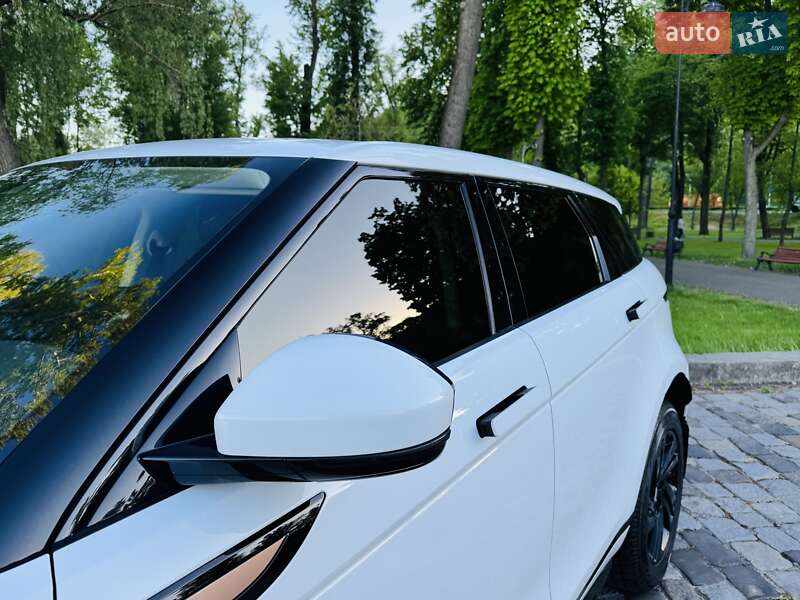 Внедорожник / Кроссовер Land Rover Range Rover Evoque 2019 в Киеве