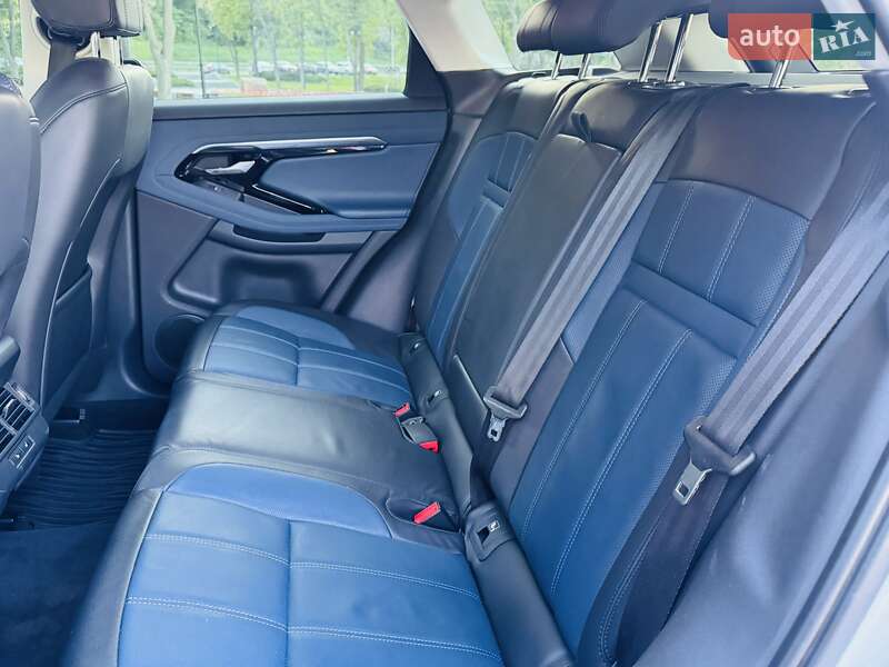 Внедорожник / Кроссовер Land Rover Range Rover Evoque 2019 в Киеве