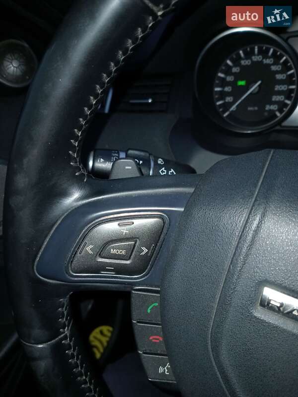 Внедорожник / Кроссовер Land Rover Range Rover Evoque 2012 в Киеве