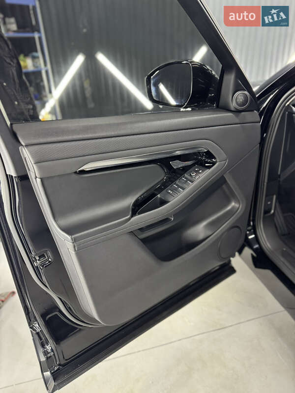 Внедорожник / Кроссовер Land Rover Range Rover Evoque 2020 в Киеве