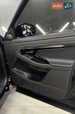 Внедорожник / Кроссовер Land Rover Range Rover Evoque 2020 в 