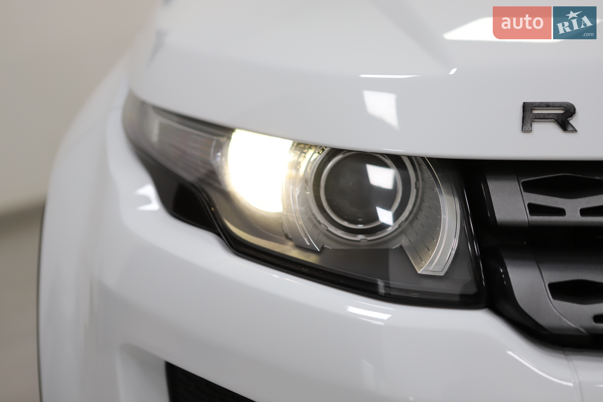 2015 Land Rover Range Rover Evoque - мініатюра 31