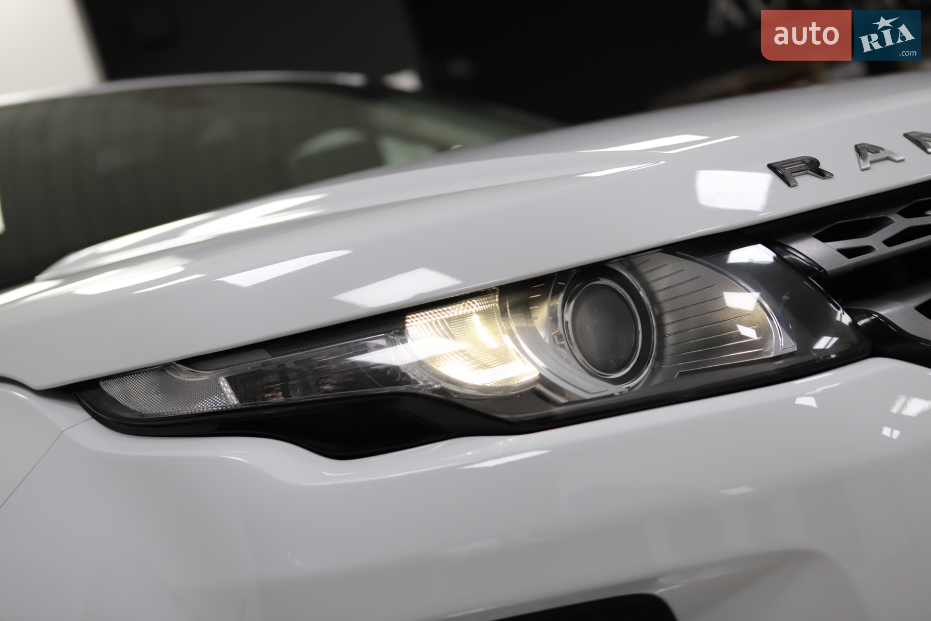 2015 Land Rover Range Rover Evoque - мініатюра 32