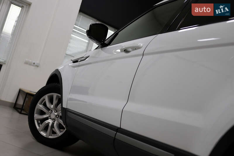 Внедорожник / Кроссовер Land Rover Range Rover Evoque 2015 в Дрогобыче