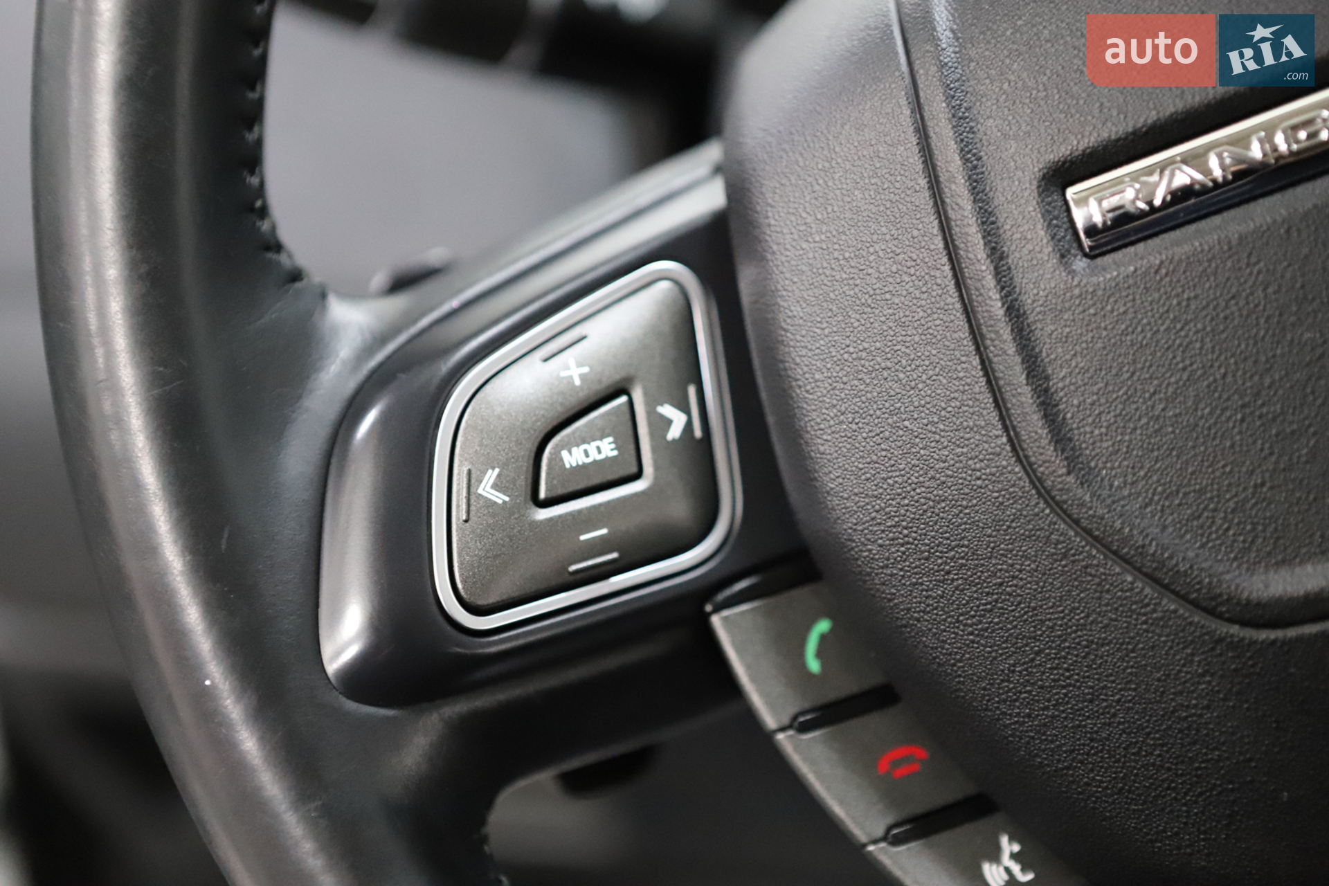 2015 Land Rover Range Rover Evoque - мініатюра 79