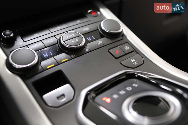 Внедорожник / Кроссовер Land Rover Range Rover Evoque 2015 в Дрогобыче