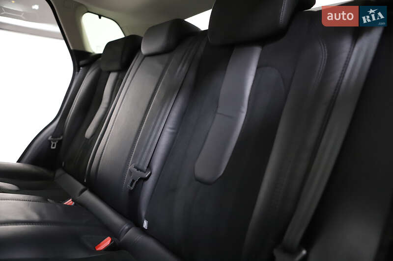 Внедорожник / Кроссовер Land Rover Range Rover Evoque 2015 в Дрогобыче