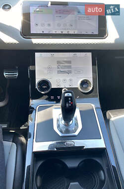 Позашляховик / Кросовер Land Rover Range Rover Evoque 2020 в 