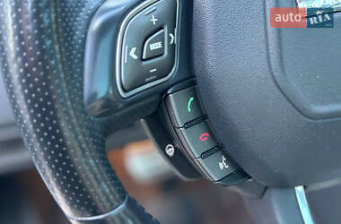Внедорожник / Кроссовер Land Rover Range Rover Evoque 2013 в 