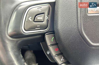 Позашляховик / Кросовер Land Rover Range Rover Evoque 2015 в 