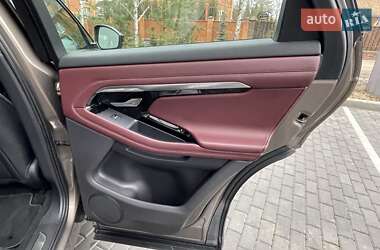 Внедорожник / Кроссовер Land Rover Range Rover Evoque 2019 в 