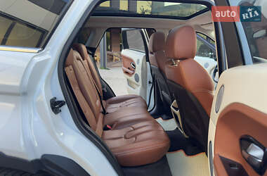 Внедорожник / Кроссовер Land Rover Range Rover Evoque 2012 в 