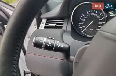 Позашляховик / Кросовер Land Rover Range Rover Evoque 2012 в 