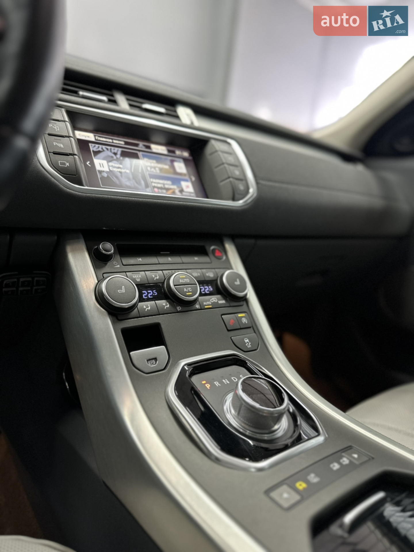 2015 Land Rover Range Rover Evoque - мініатюра 12