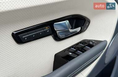 Внедорожник / Кроссовер Land Rover Range Rover Evoque 2012 в 