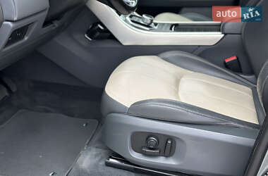 Внедорожник / Кроссовер Land Rover Range Rover Evoque 2015 в 