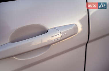 Внедорожник / Кроссовер Land Rover Range Rover Evoque 2013 в 