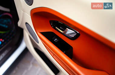 Внедорожник / Кроссовер Land Rover Range Rover Evoque 2013 в 