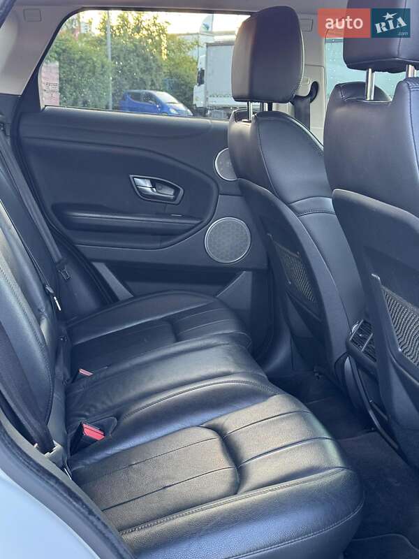 Внедорожник / Кроссовер Land Rover Range Rover Evoque 2015 в Ужгороде