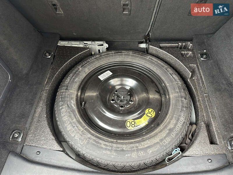 Внедорожник / Кроссовер Land Rover Range Rover Evoque 2014 в Виннице