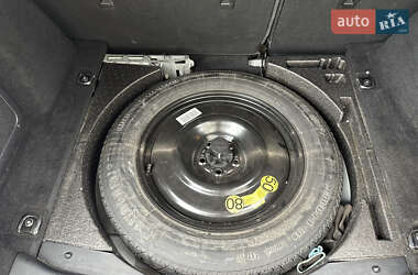 Внедорожник / Кроссовер Land Rover Range Rover Evoque 2014 в 