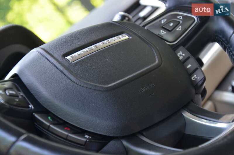 Внедорожник / Кроссовер Land Rover Range Rover Evoque 2015 в Трускавце